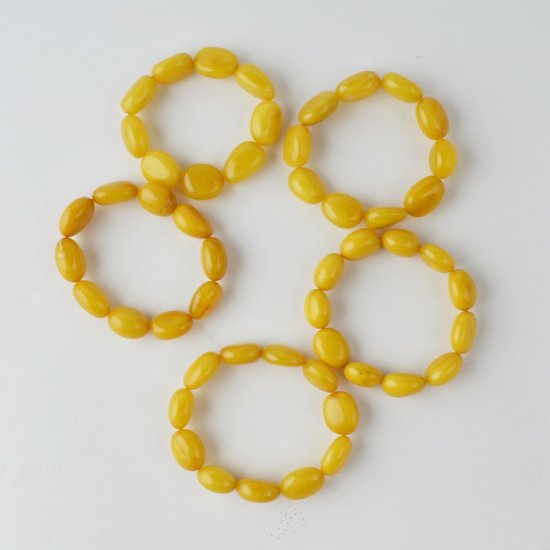 Baltic amber olive beads bracelet